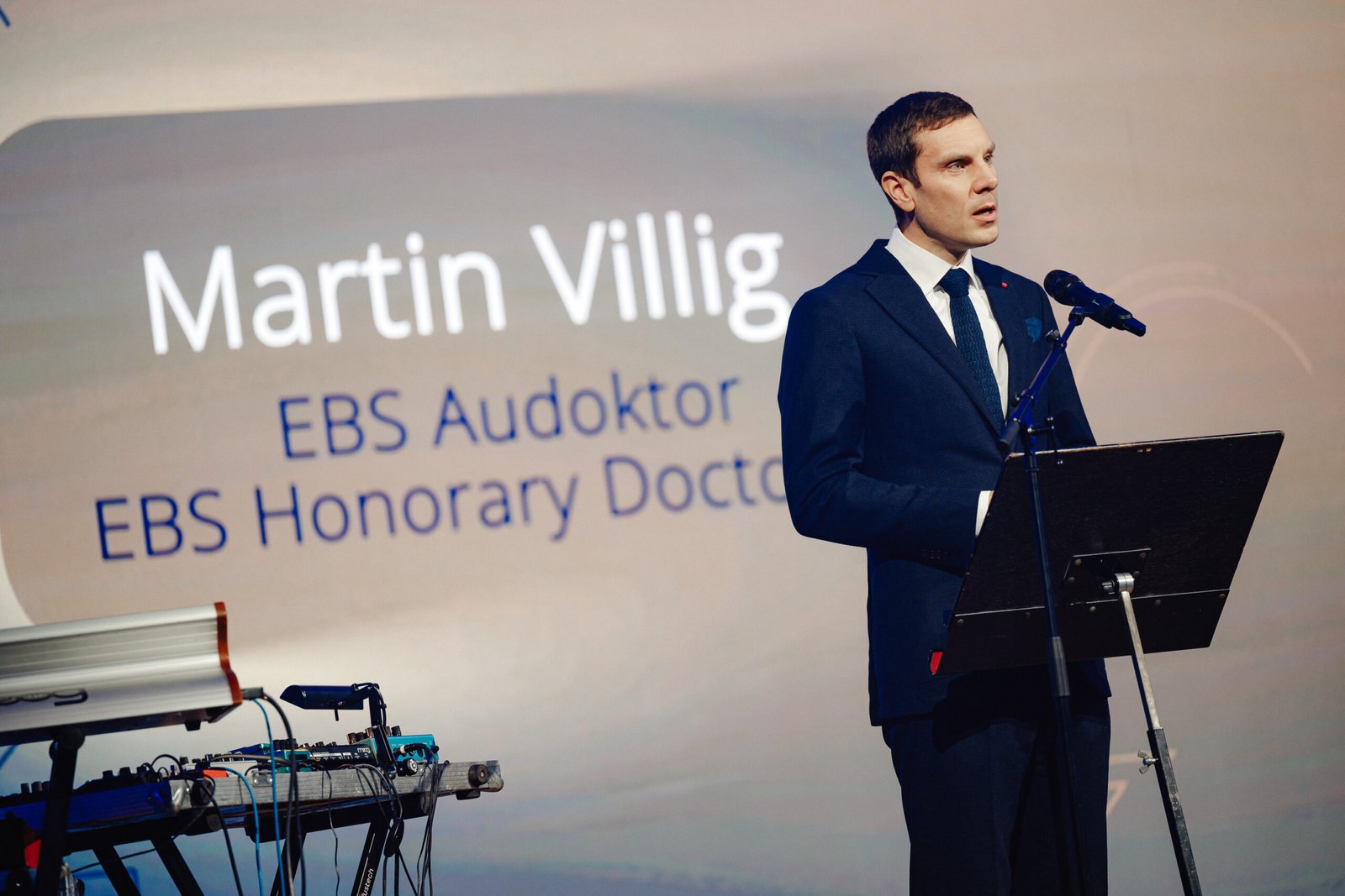 EBS 35